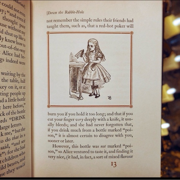 Leather Bound Alice's Adventures in Wonderland Book EXCELLENT CONDITION (1977) - Picture 4 of 12